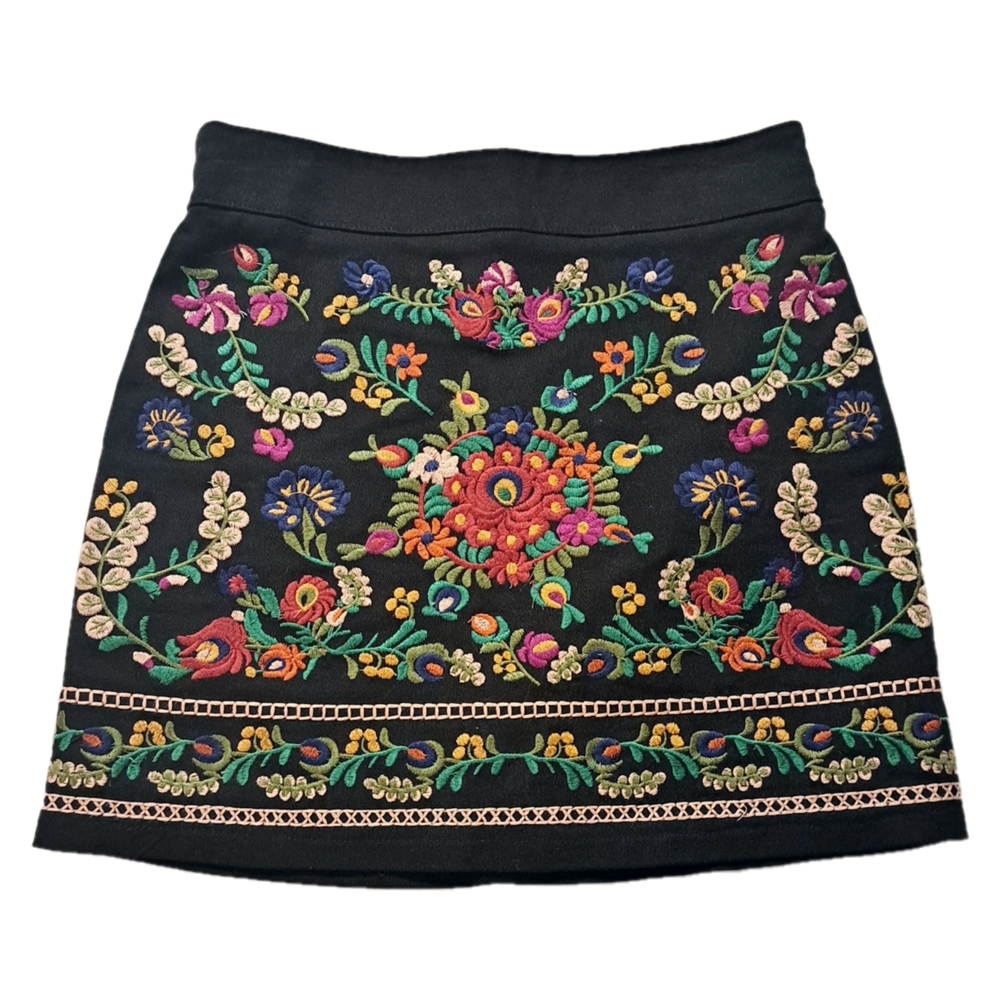 Emory Park Size S Embroidered Floral Black Mini Skirt
